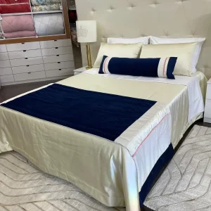 Conjunto exclusivo com travesseiro e cobre-pés feito em Atelier