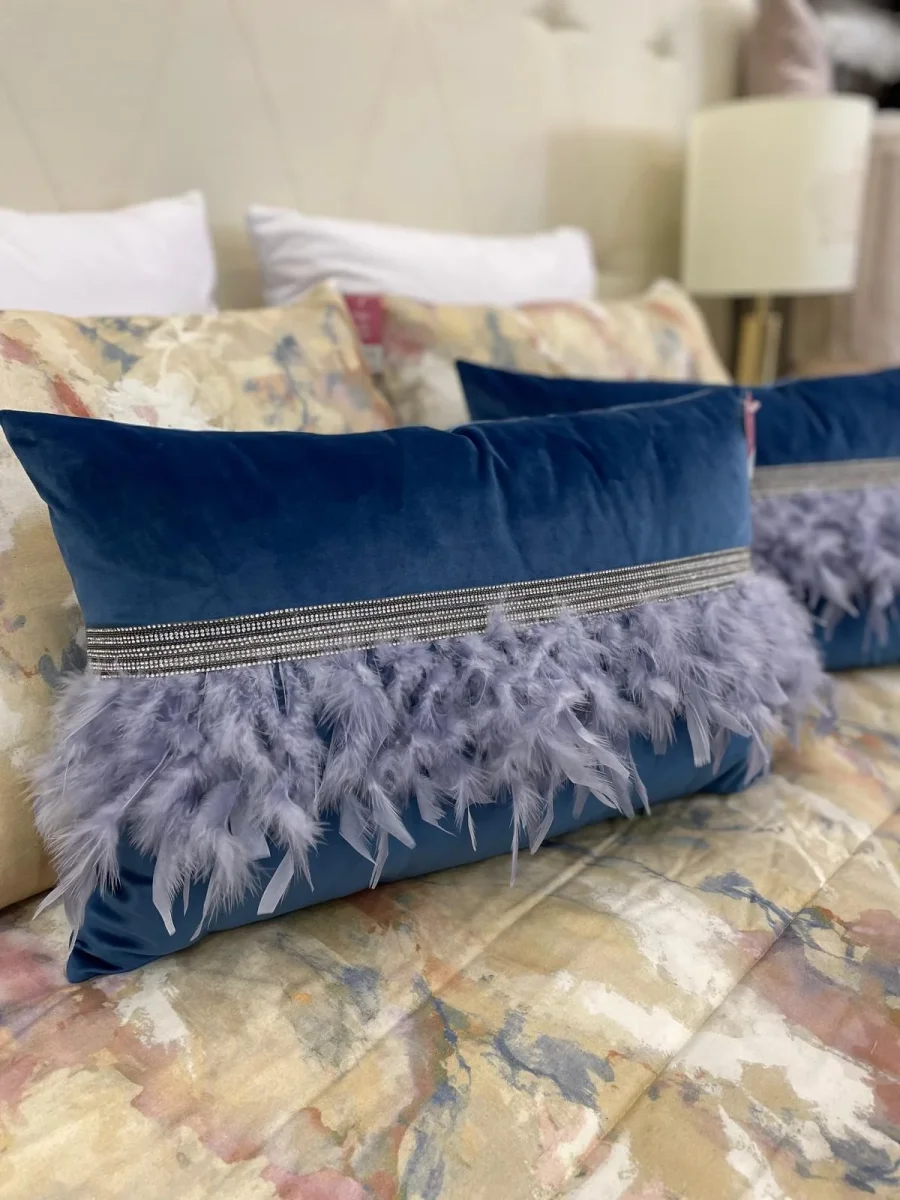 Almofada com Penas e Brilhos Azul